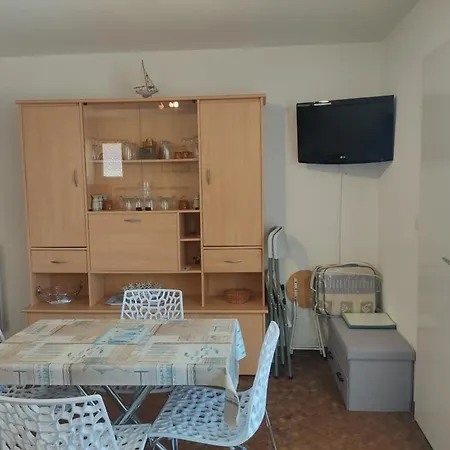 - Climatise - 6 Pers - Parking - A 50m - Fr-1-796-51 *
